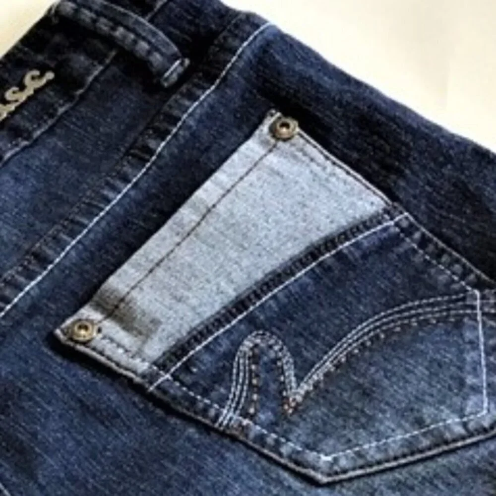 BOHO O.S.C. DARK WASH DENIM SHORTS - JUNIORS SIZE 9